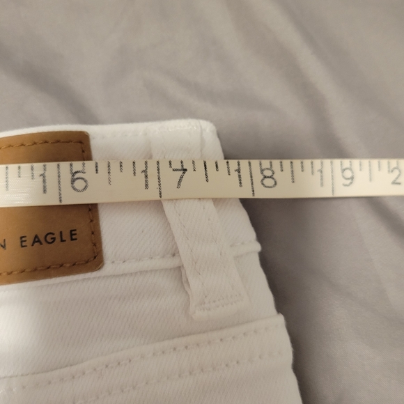 AEO WHITE CURVY MO. JEANS - Picture 7 of 12